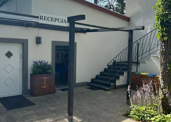 Reda - Z Niezaleznym Wejsciem * Międzywodzie