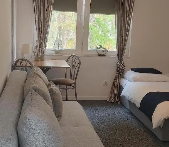 Reda - Z Niezaleznym Wejsciem Üdülőközpont *